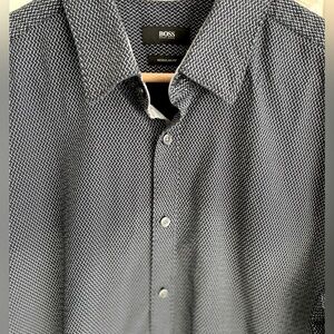 Hugo Boss Men's button down dress shirt, Dark navy/white Regular fit . XL